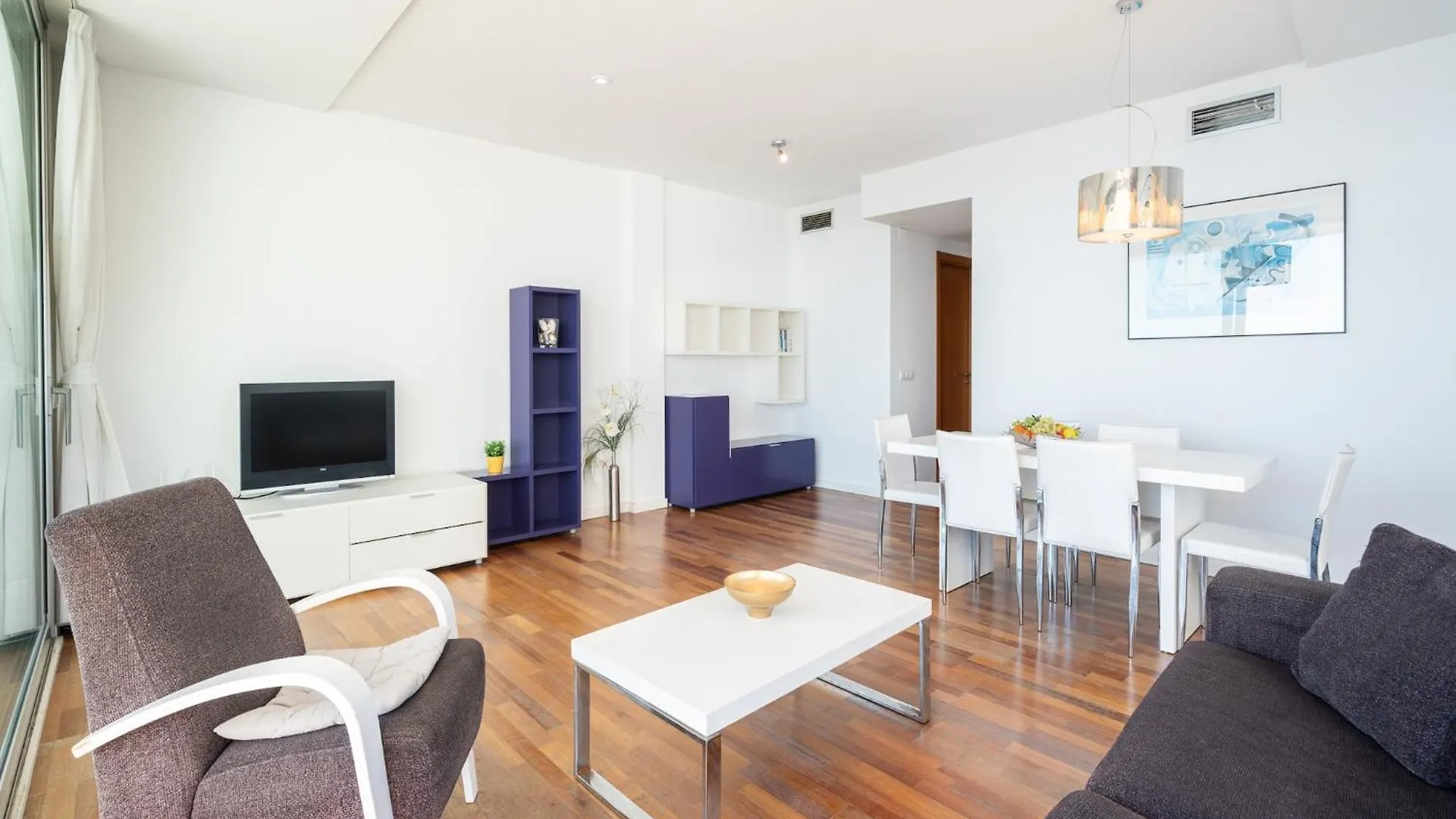 Well-Located Apartment For 5 People L'Escala Spain